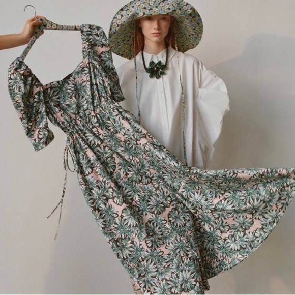 Zara Floral Print Midi Dress with side cutouts - Picture 2 of 9